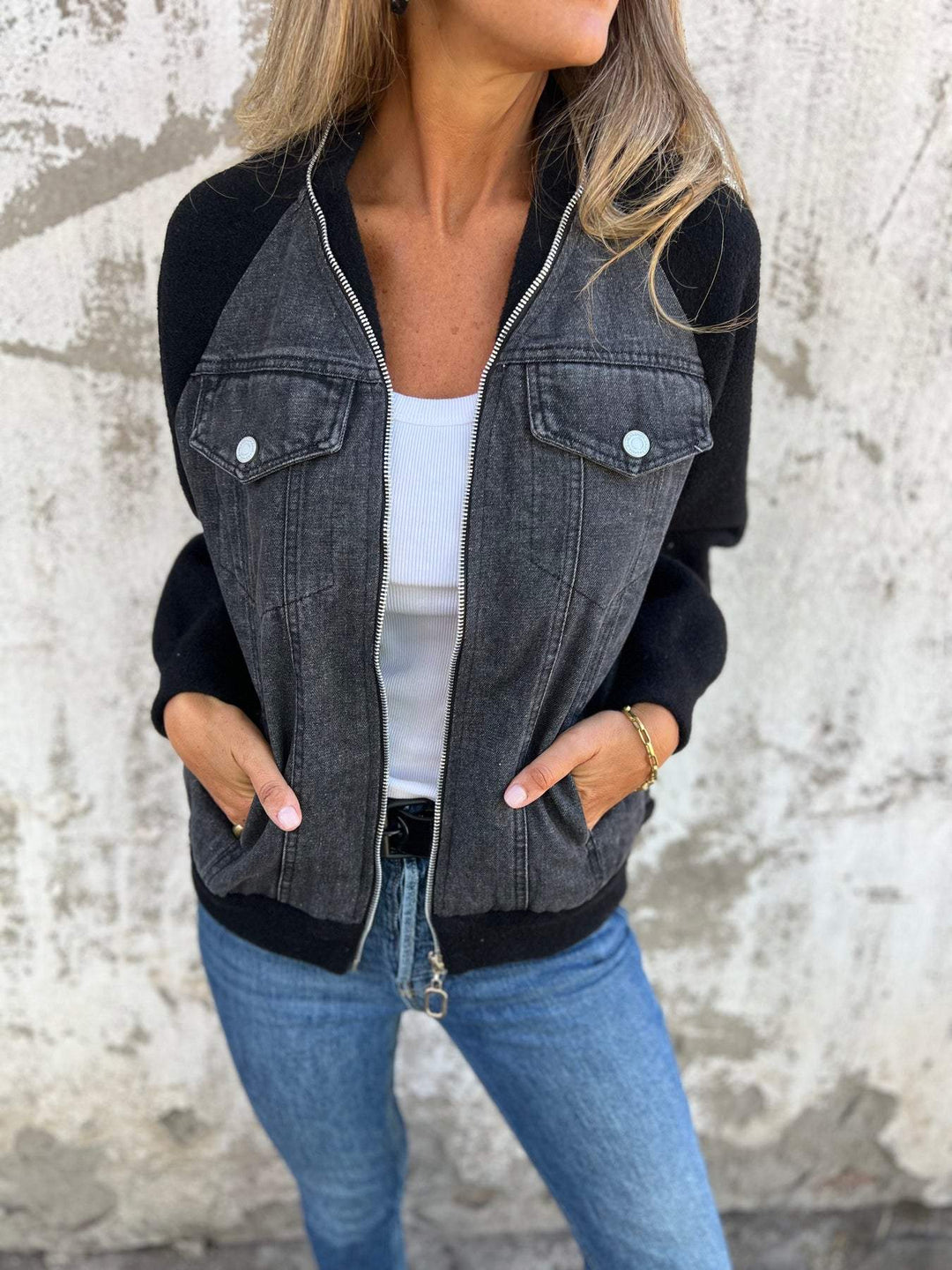 Emily | Stylish casual jacket with zip and V neck